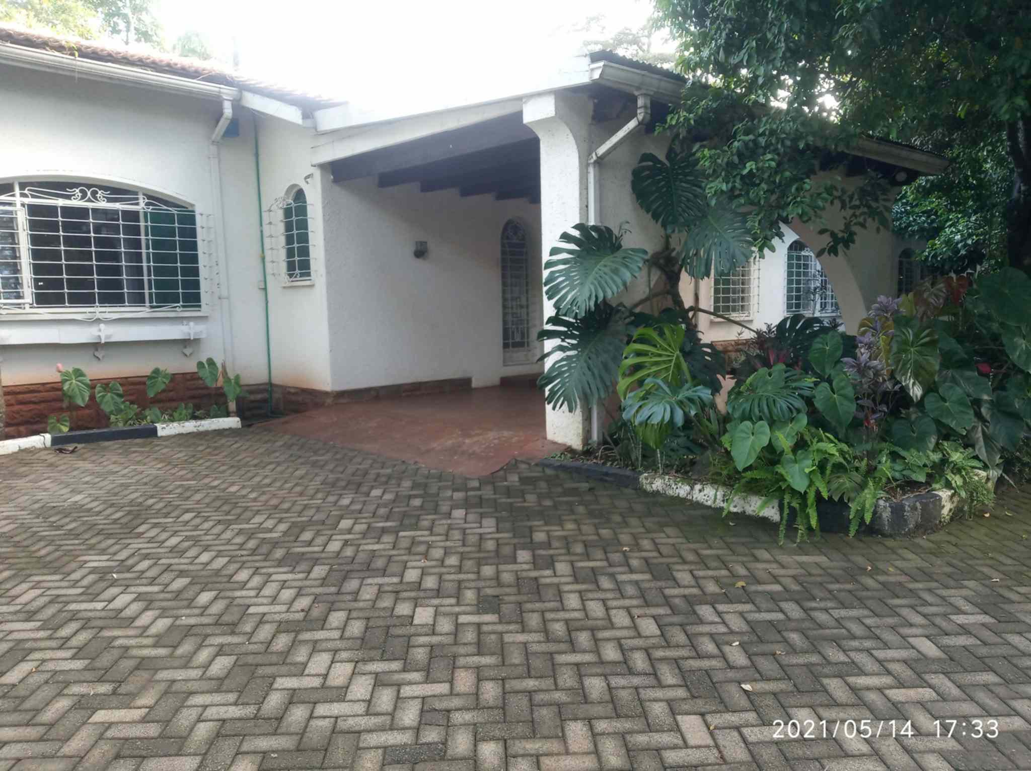 Spacious Three bedroom to let in Muthaiga