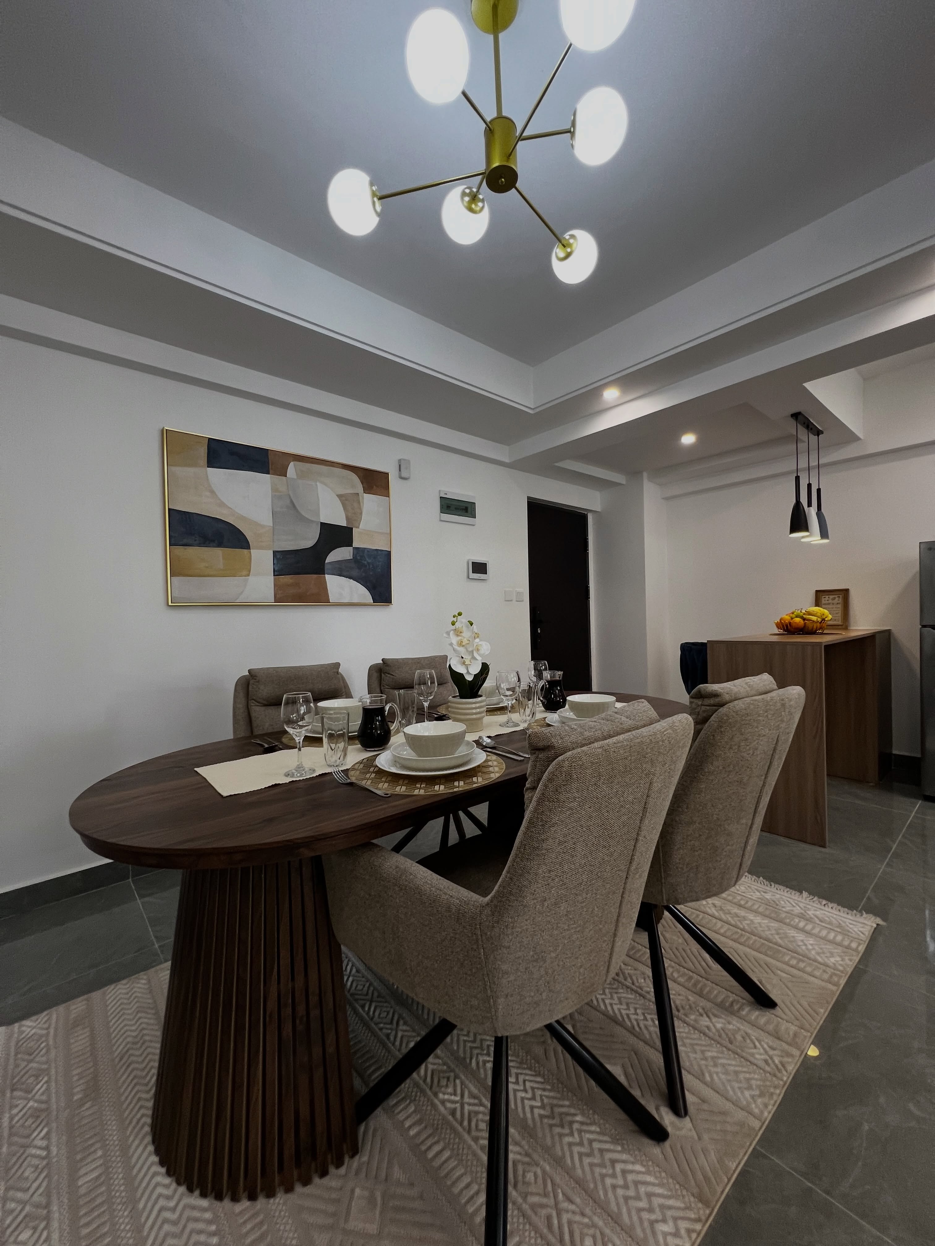 2bedroom fully furnished apartment to let and sale in the leafy suburb of riverside area