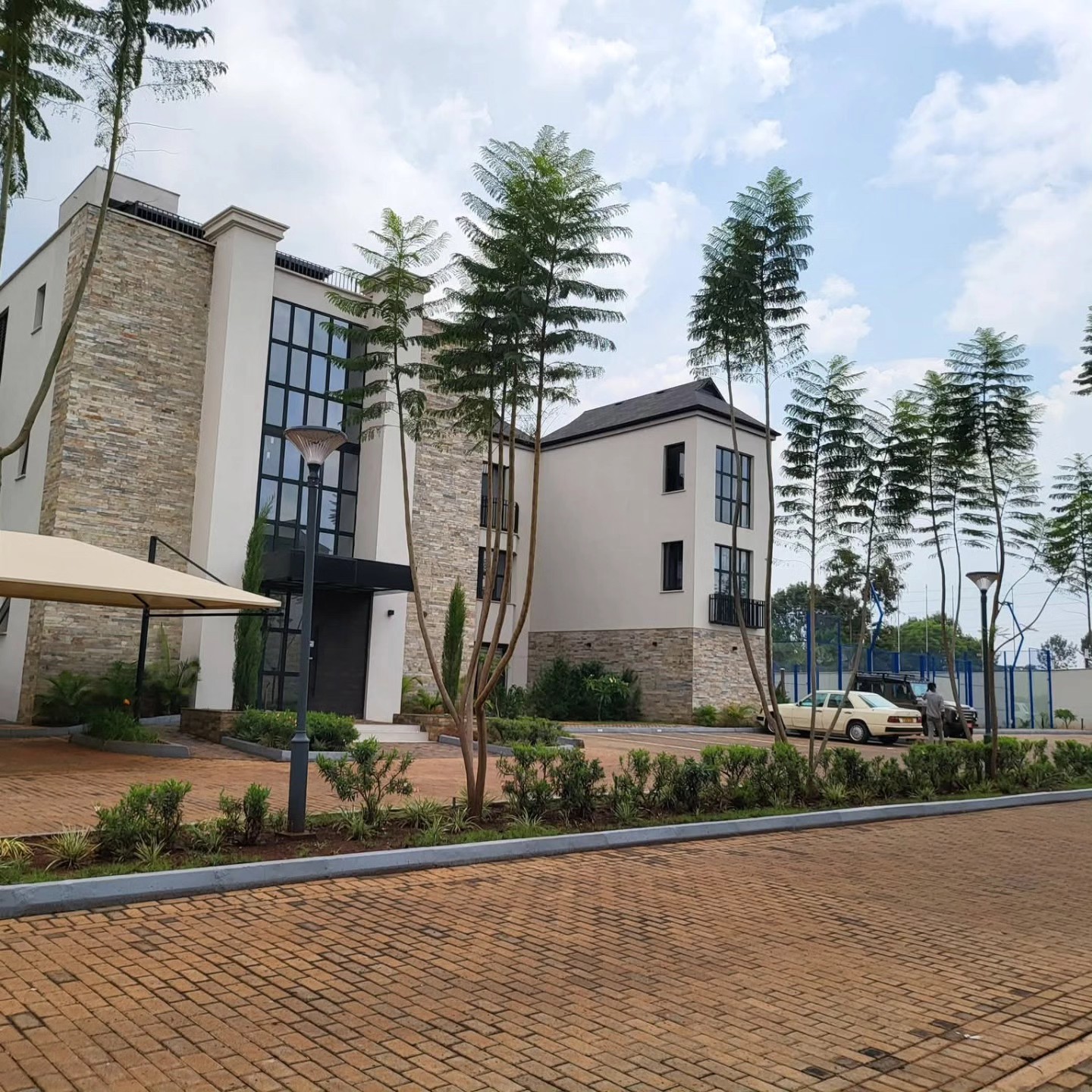 3 and 4 bedroom townhouses for rent in off Kiambu road