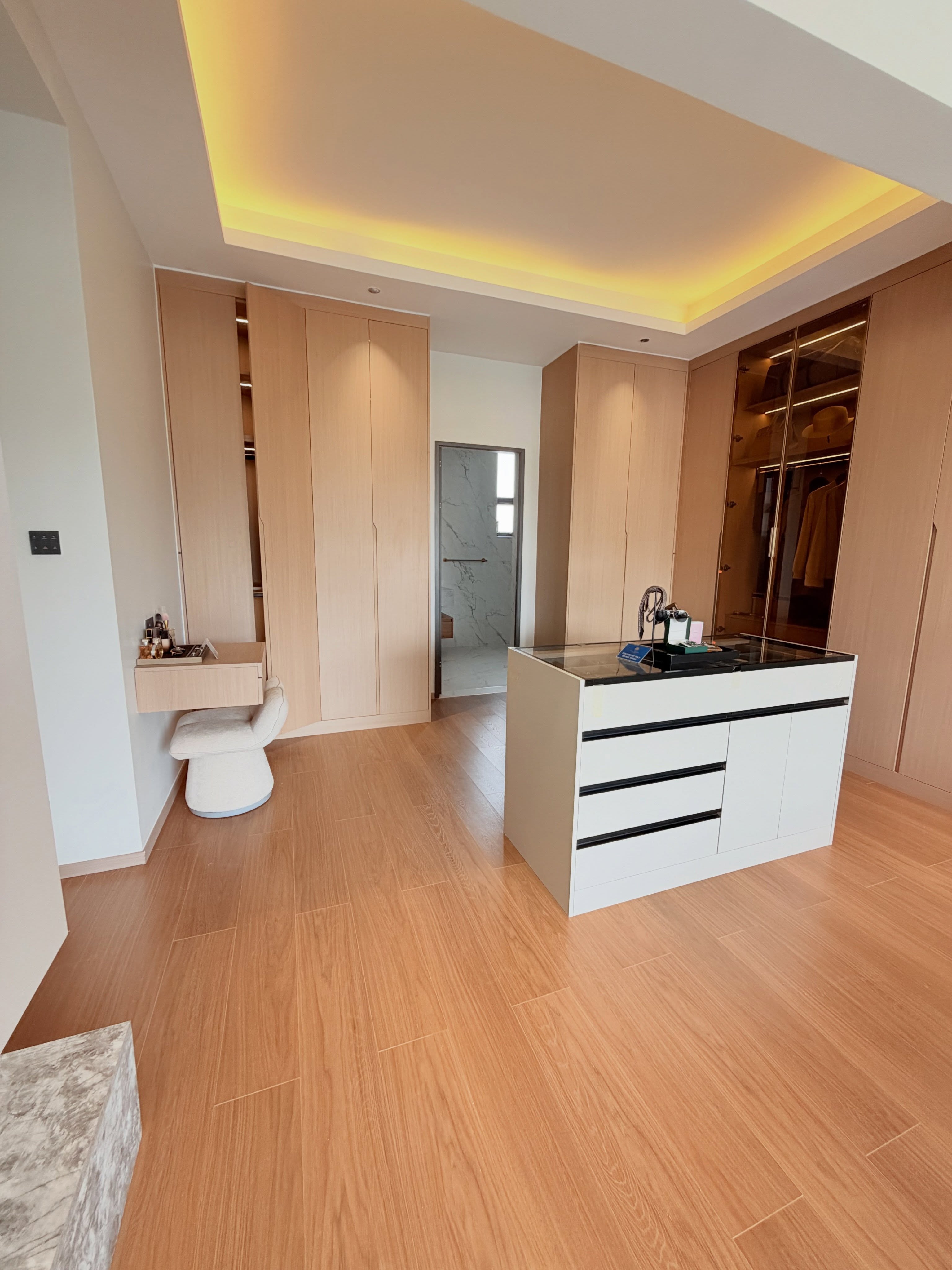 3 and 5 bedroom apartment for sale in brookside drive, westlands Image