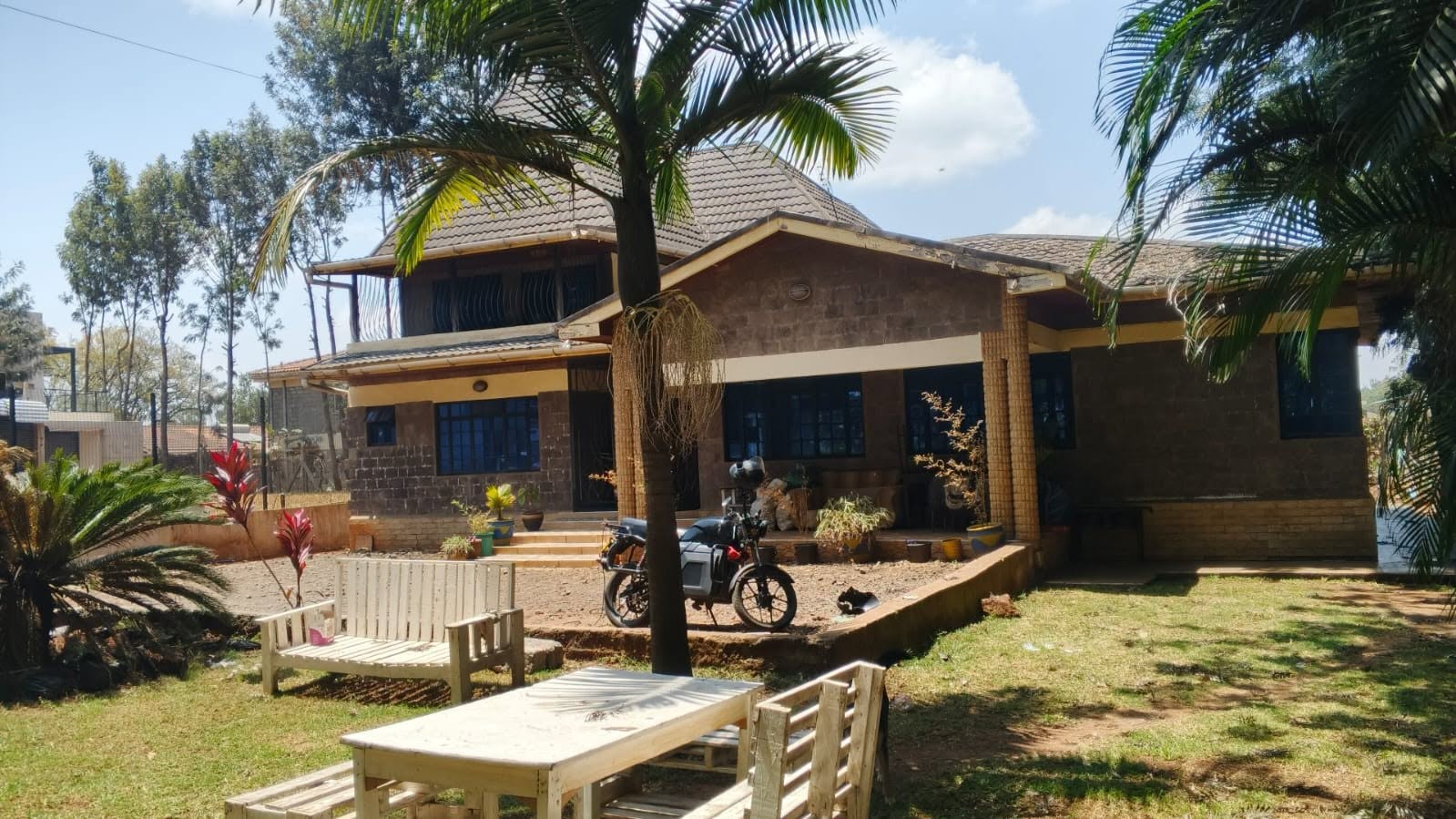 3-Bedroom All-Elnsuite maisonette + Guest Wing & DSQ for sale in karen