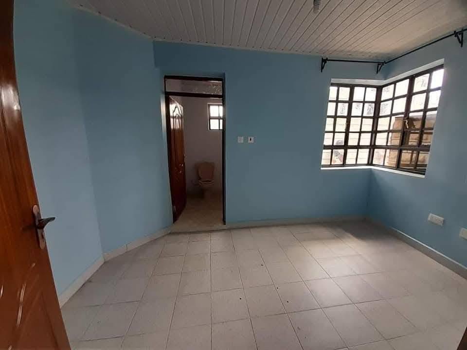 3 Bedroom All En-suite Bungalow with 2 DSQs For Sale in Syokimau Image