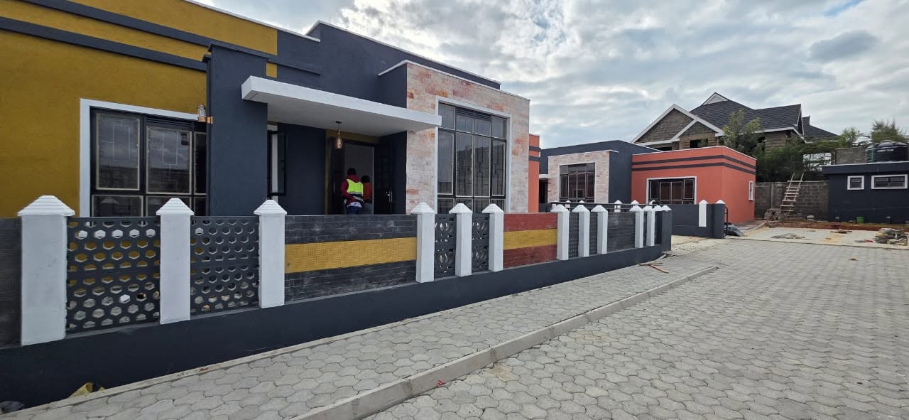 3 Bedroom All-Ensuite bungalow + SQ- for sale in kitengela Image