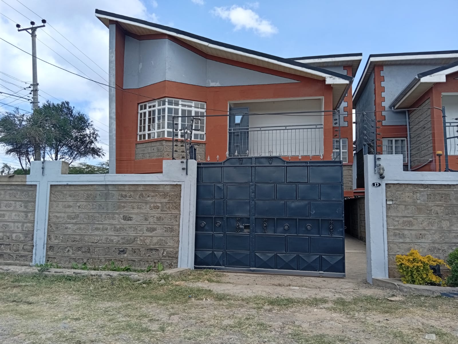3-Bedroom All Ensuite Maisonette with DSQ – To Let in Community Road