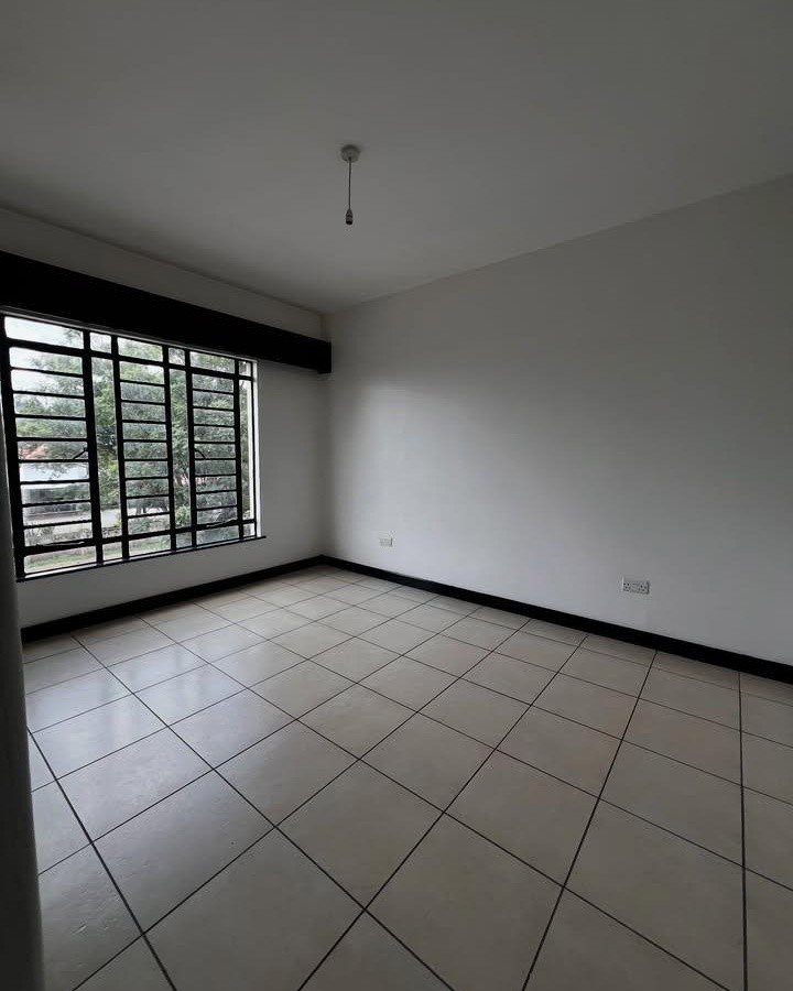 3-bedroom apartment + DSQ for rent near Yaya Centre and Prestige Plaza Image