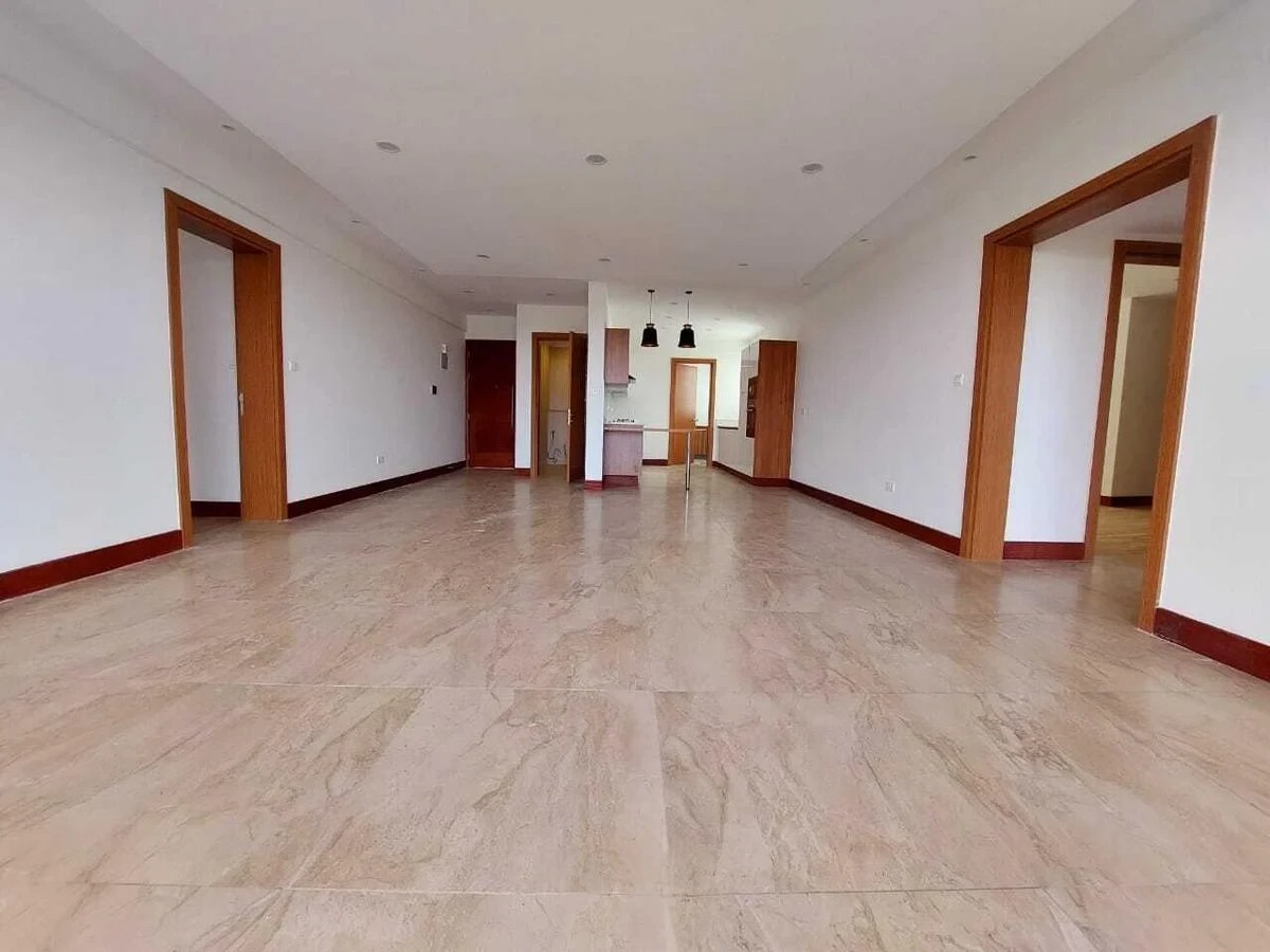 3 Bedroom Apartment ensuite + DSQ in Parklands