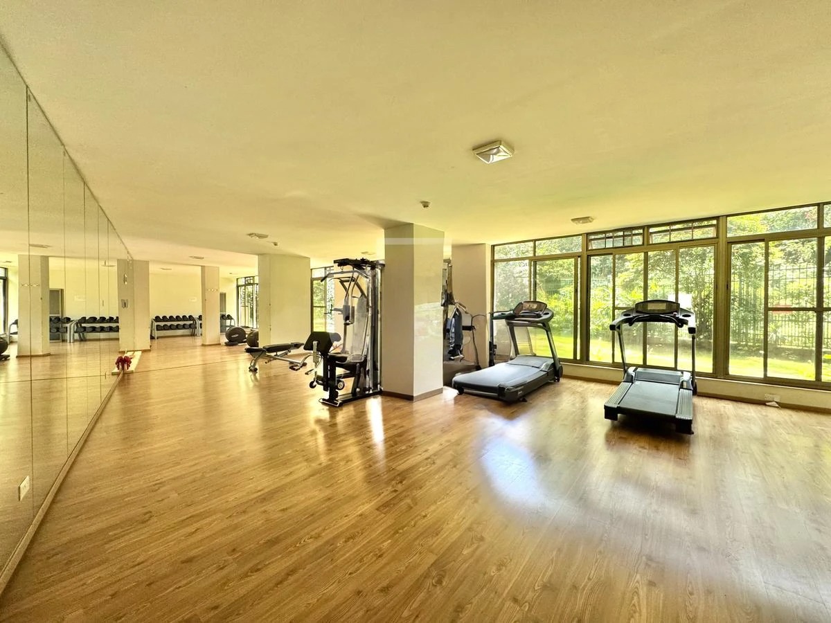 3 bedroom Apartment ensuite for rent in Parklands Image