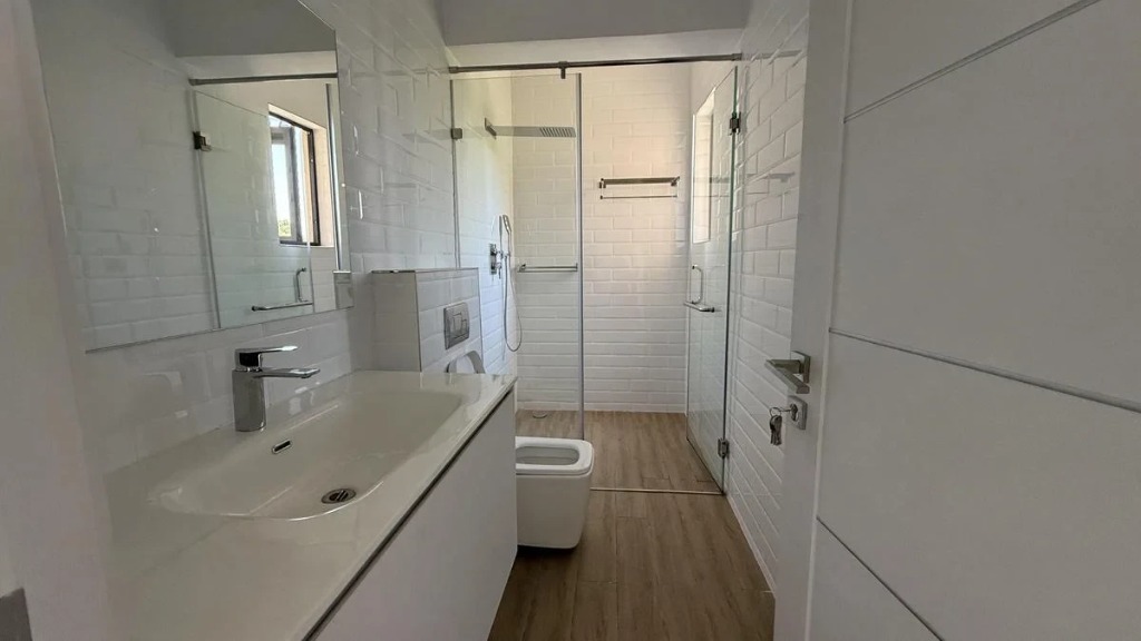 3 Bedroom Apartment Ensuite in Kileleshwa Image