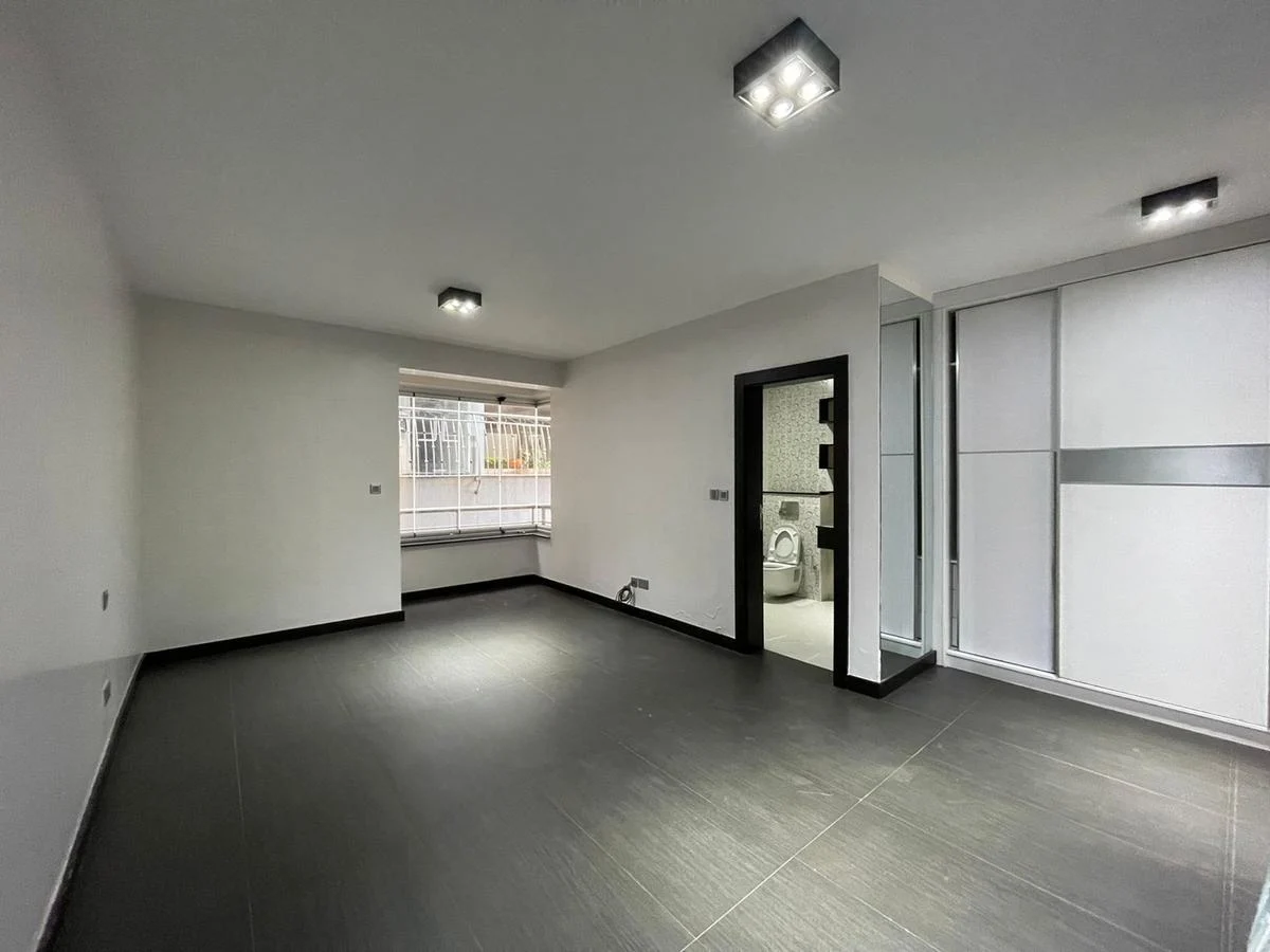 3 Bedroom Apartment ensuite to Let in Riverside Image