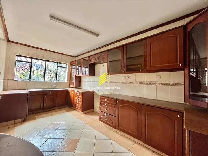 3 Bedroom Apartment For Rent in Kileleshwa