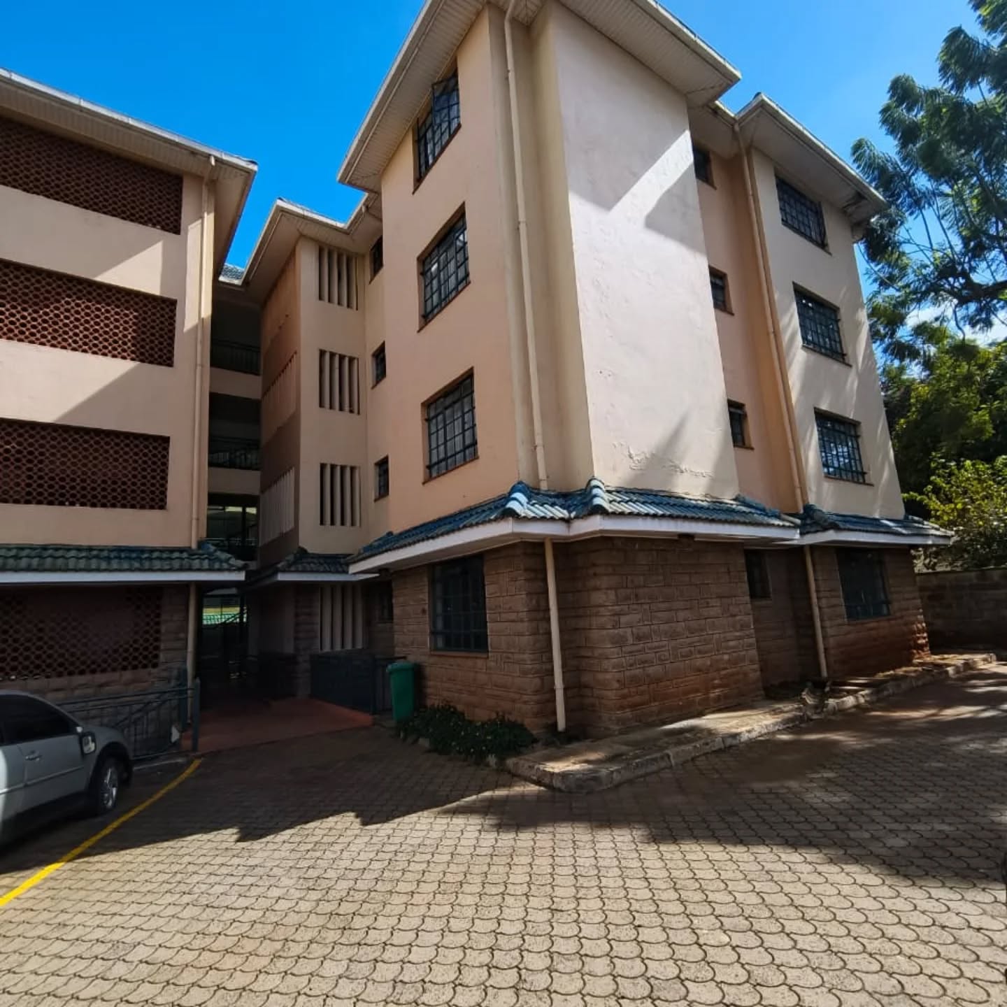 3 Bedroom Apartment for Rent in Lavington
