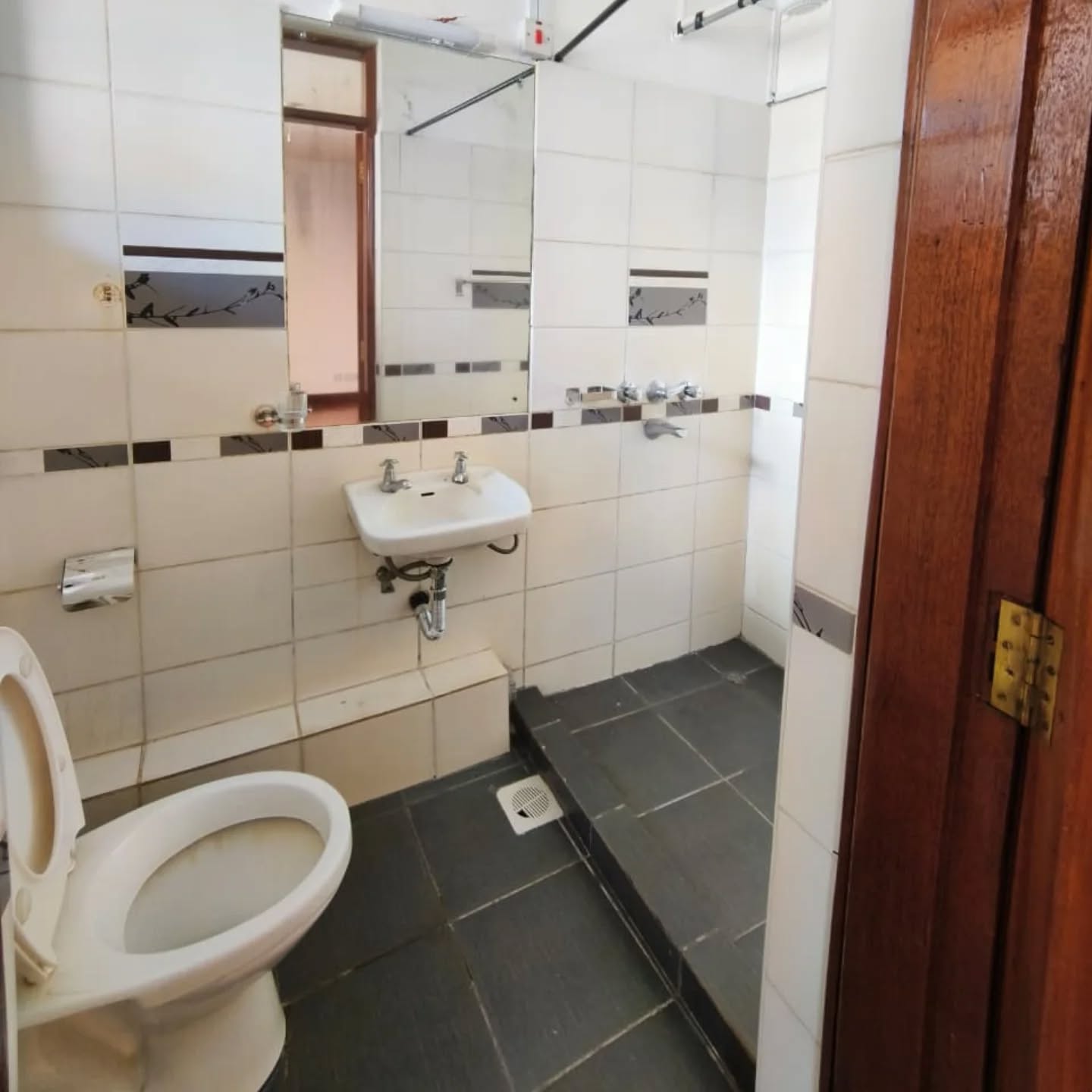 3 Bedroom Apartment for Rent in Lavington Image