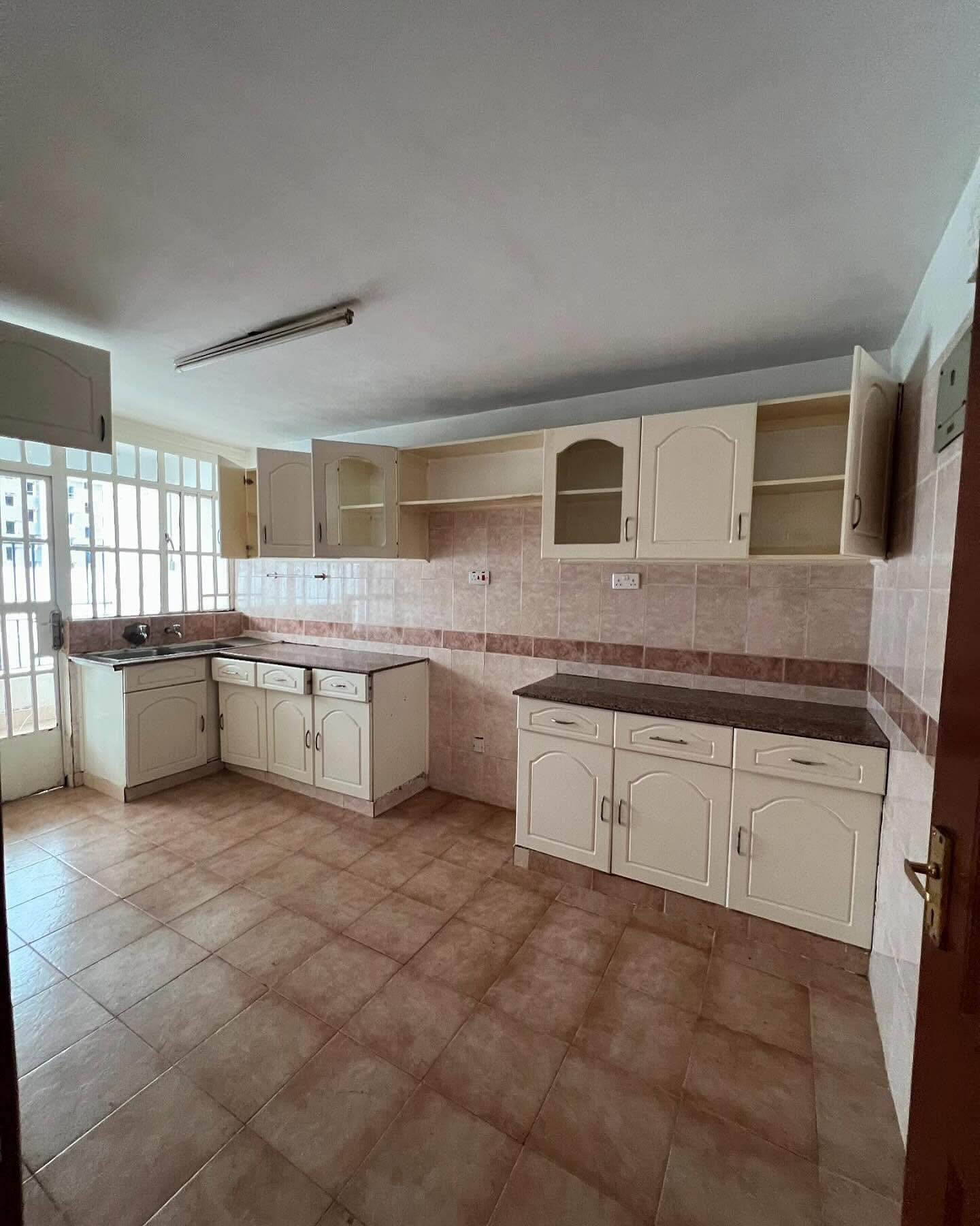 3 bedroom apartment for rent in Riara Road Image