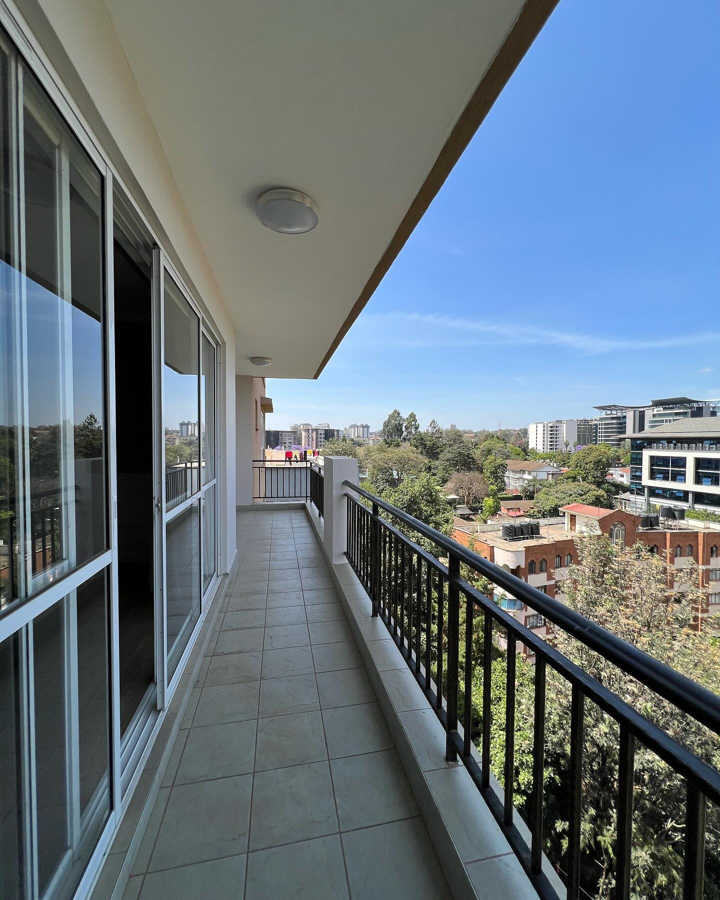 3 bedroom apartment for rent in Riverside