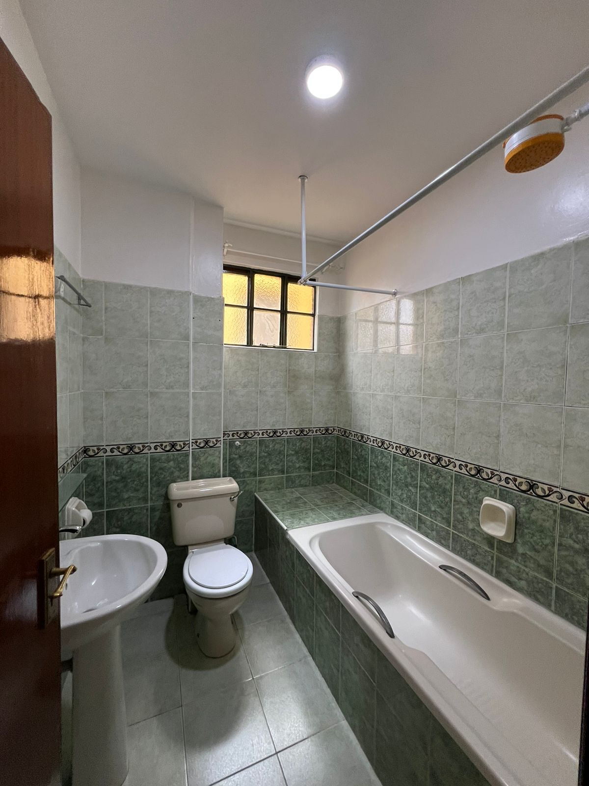 3 bedroom apartment for rent or sale in Kilimani Image
