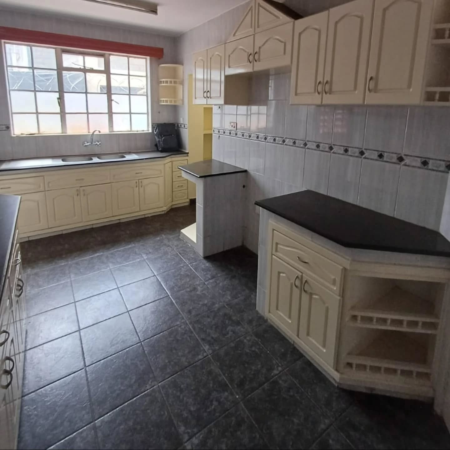 3 Bedroom Apartment for Sale in Kilimani Image