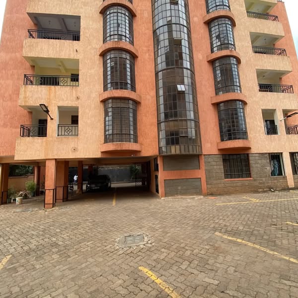 3 Bedroom Apartment For Sale in Ruaka
