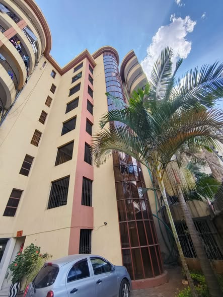 3 bedroom apartment plus dsq for rent in kileleshwa