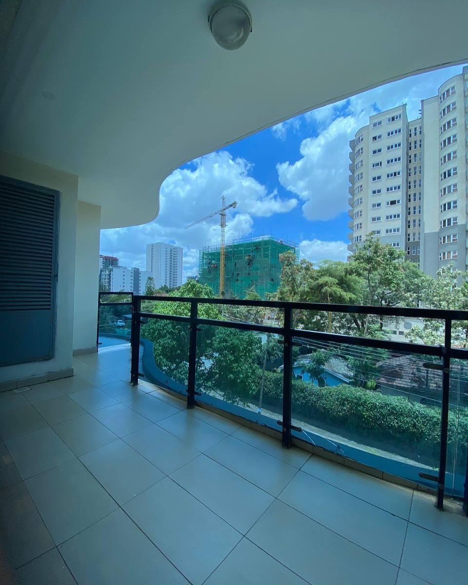 3 bedroom apartment (plus DSQ) Plus Dsq For Sale in Kilimani