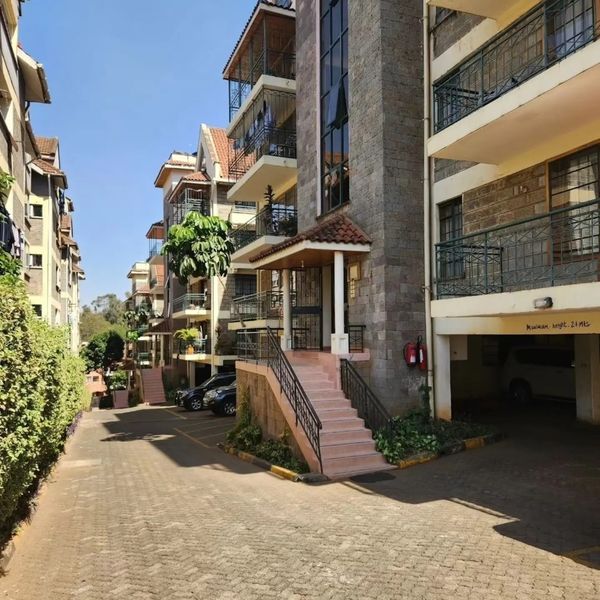 3 bedroom apartment to let in Kileleshwa.