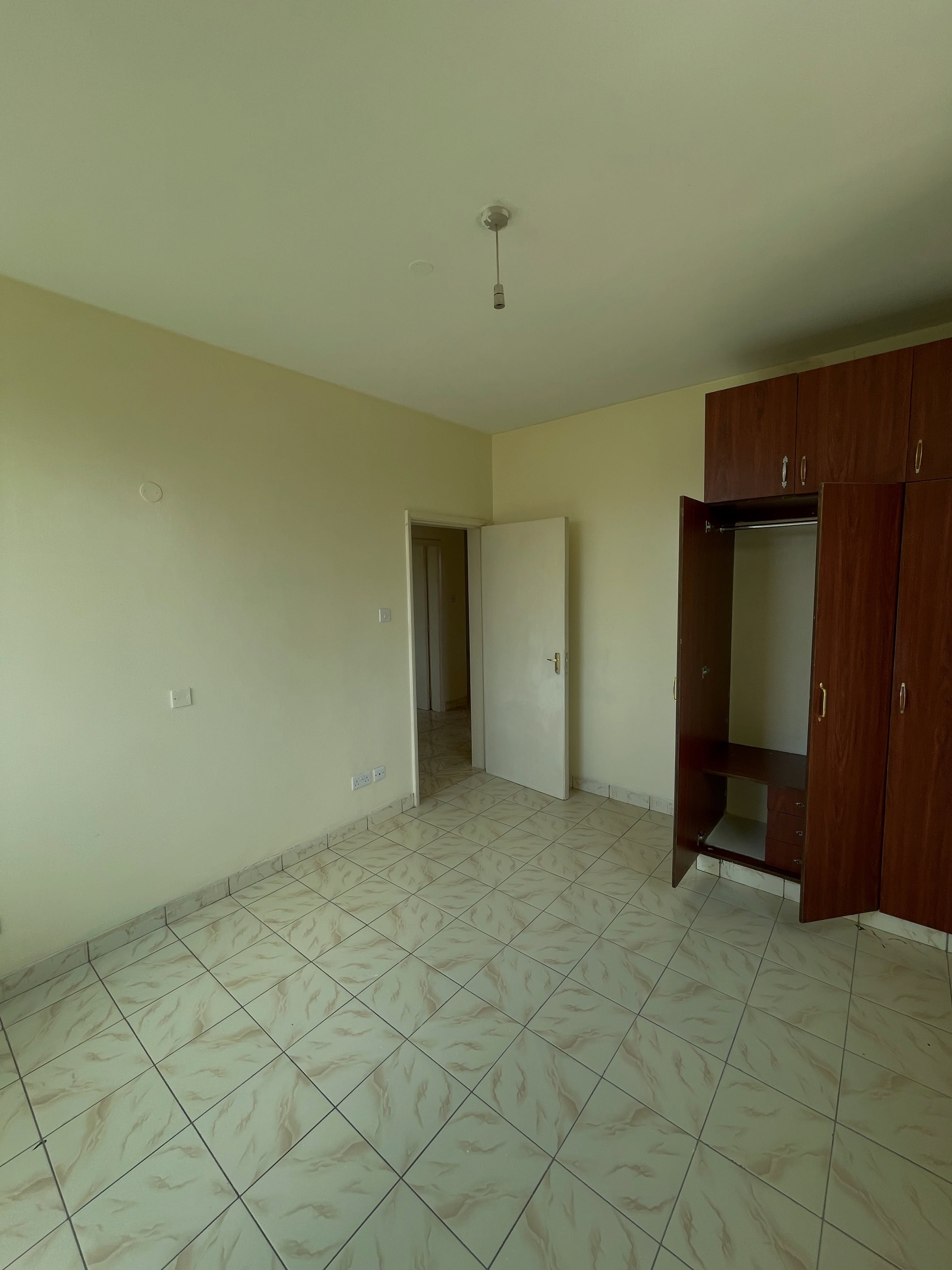 3 bedroom apartment to let in Kilimani