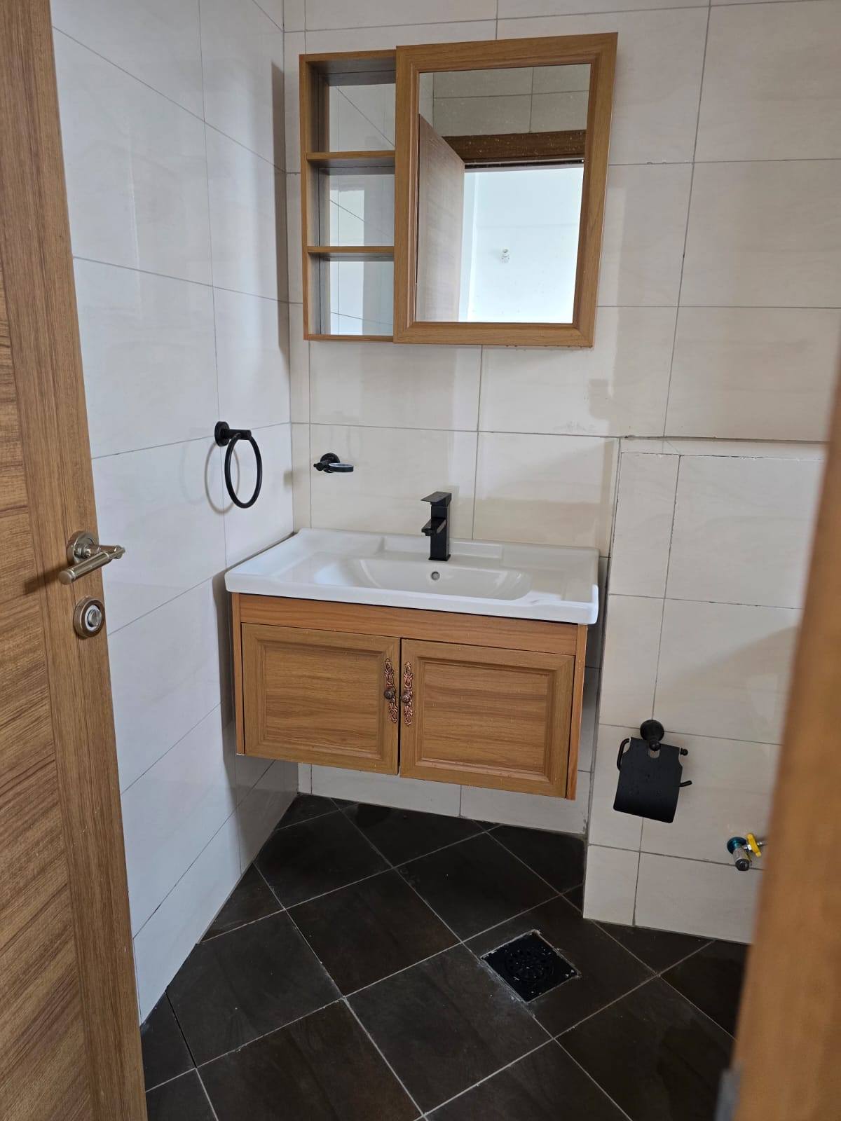 3 bedroom apartment to let in Westlands Image