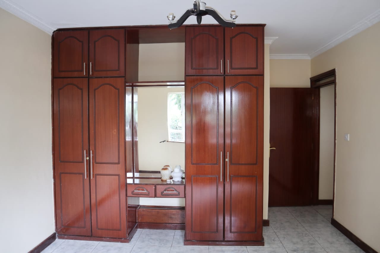3 bedroom apartment to let in westlands, off lower kabete road Image