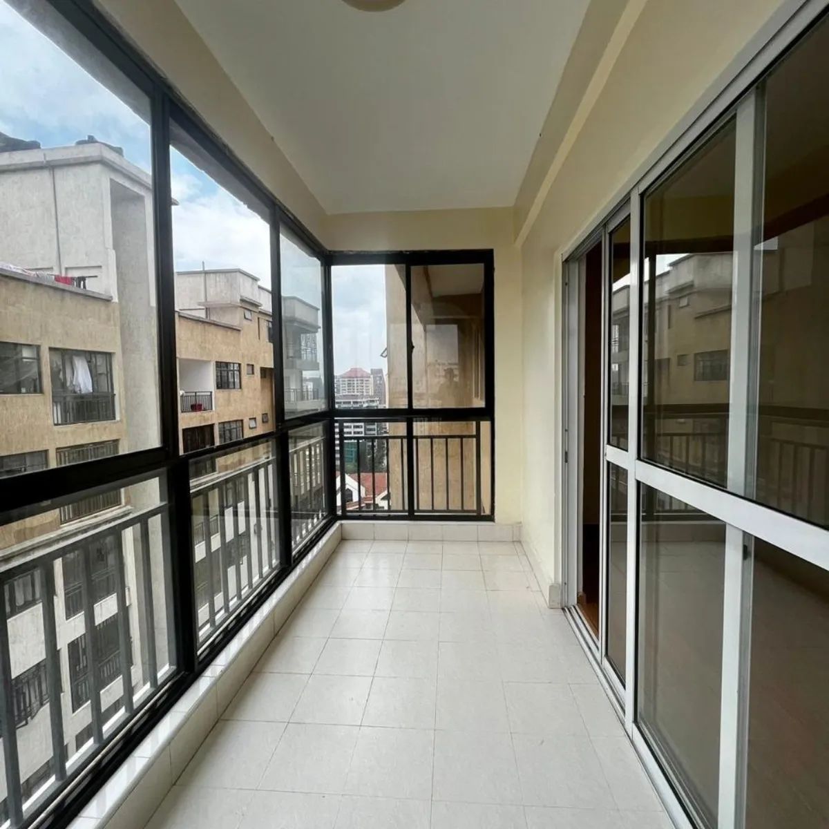 3 bedroom apartment to let or for sale in Kilimani.