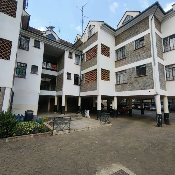 3 Bedroom Apartment with Detached DSQ for Rent in Kileleshwa