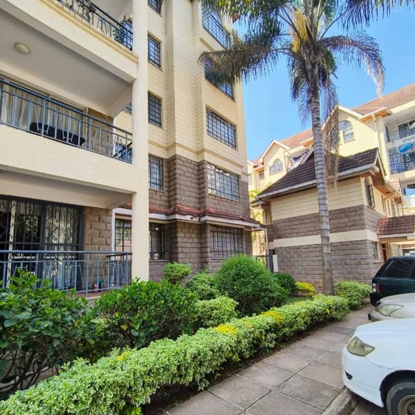 3 bedroom apartment with dsq for rent in Dennis Pritt, Kilimani