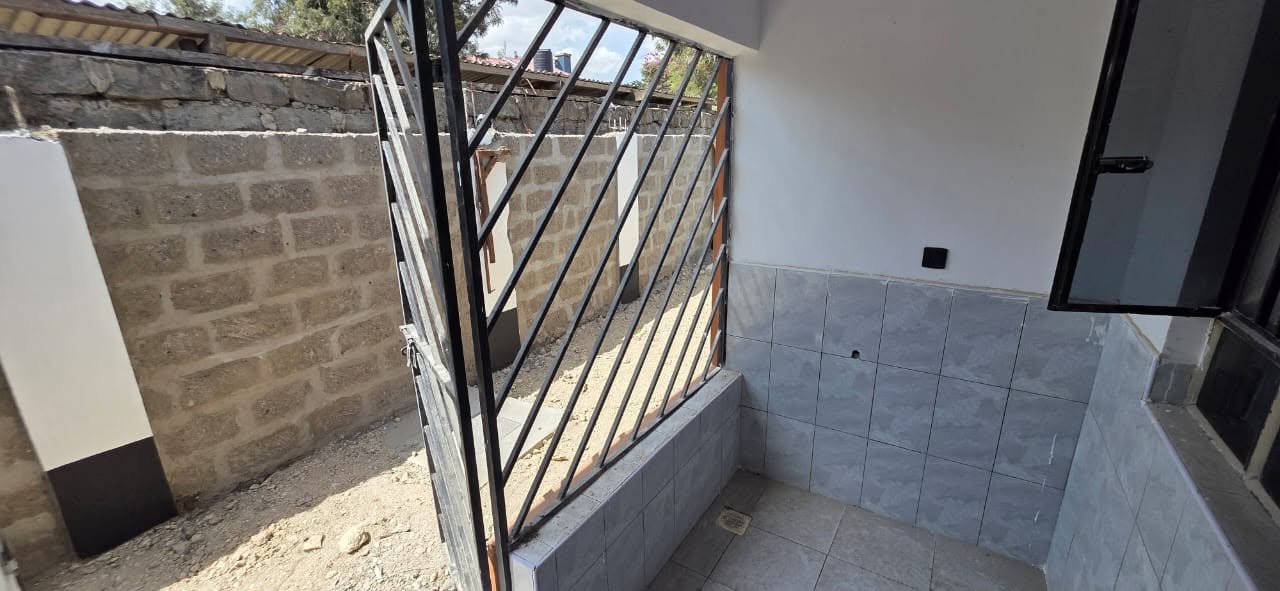 3 Bedroom bungalow All Ensuite + DSQ for Sale – Kitengela Acacia Image