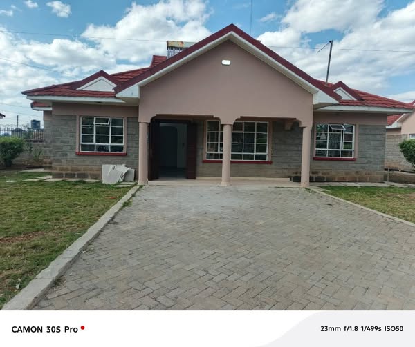 3-Bedroom Bungalow + DSQ to Let in Kitengela, Muigai Estate