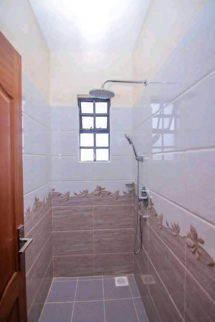 3 Bedroom Bungalow + DSQ To Let in Kitengela Image