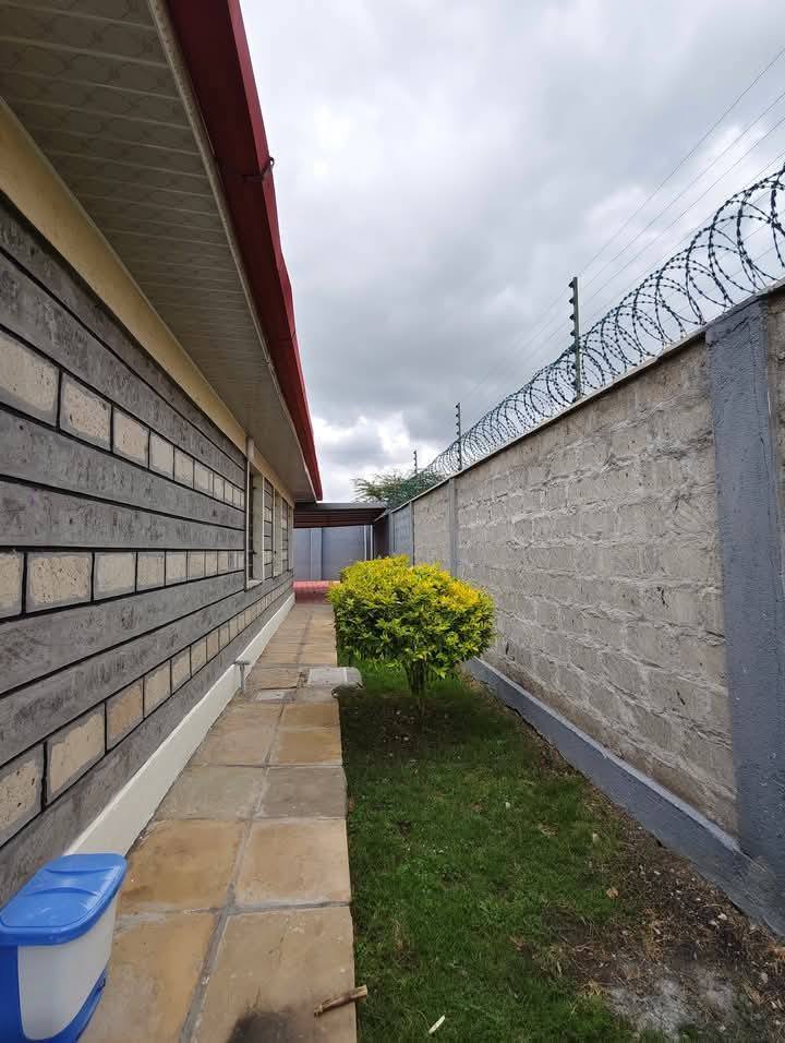3 bedroom bungalow for rent in Kitengela Image