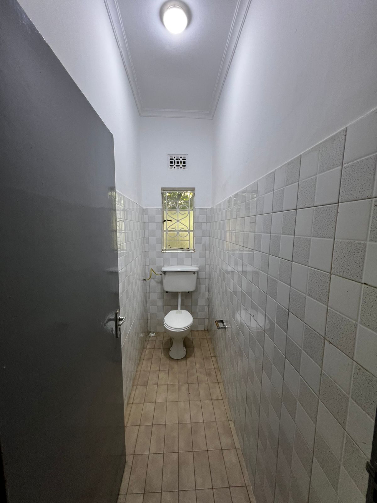 3 bedroom bungalow for rent in Parklands / Highridge along Wangapala road Image