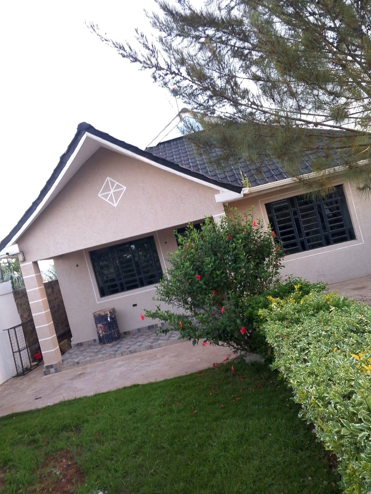3 bedroom bungalow for rent or sale in Kangundo Road