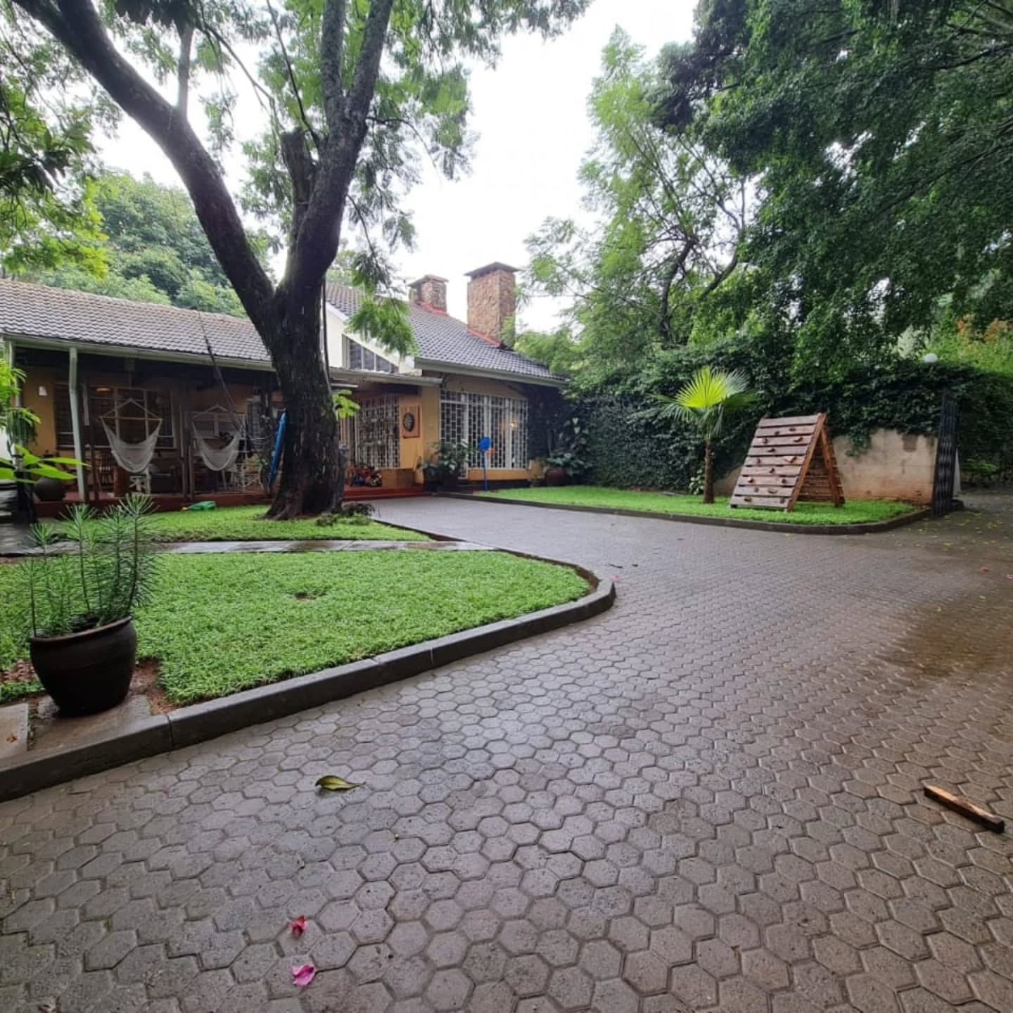 3 Bedroom Bungalow Plus DSq  For Rent in Kilimani