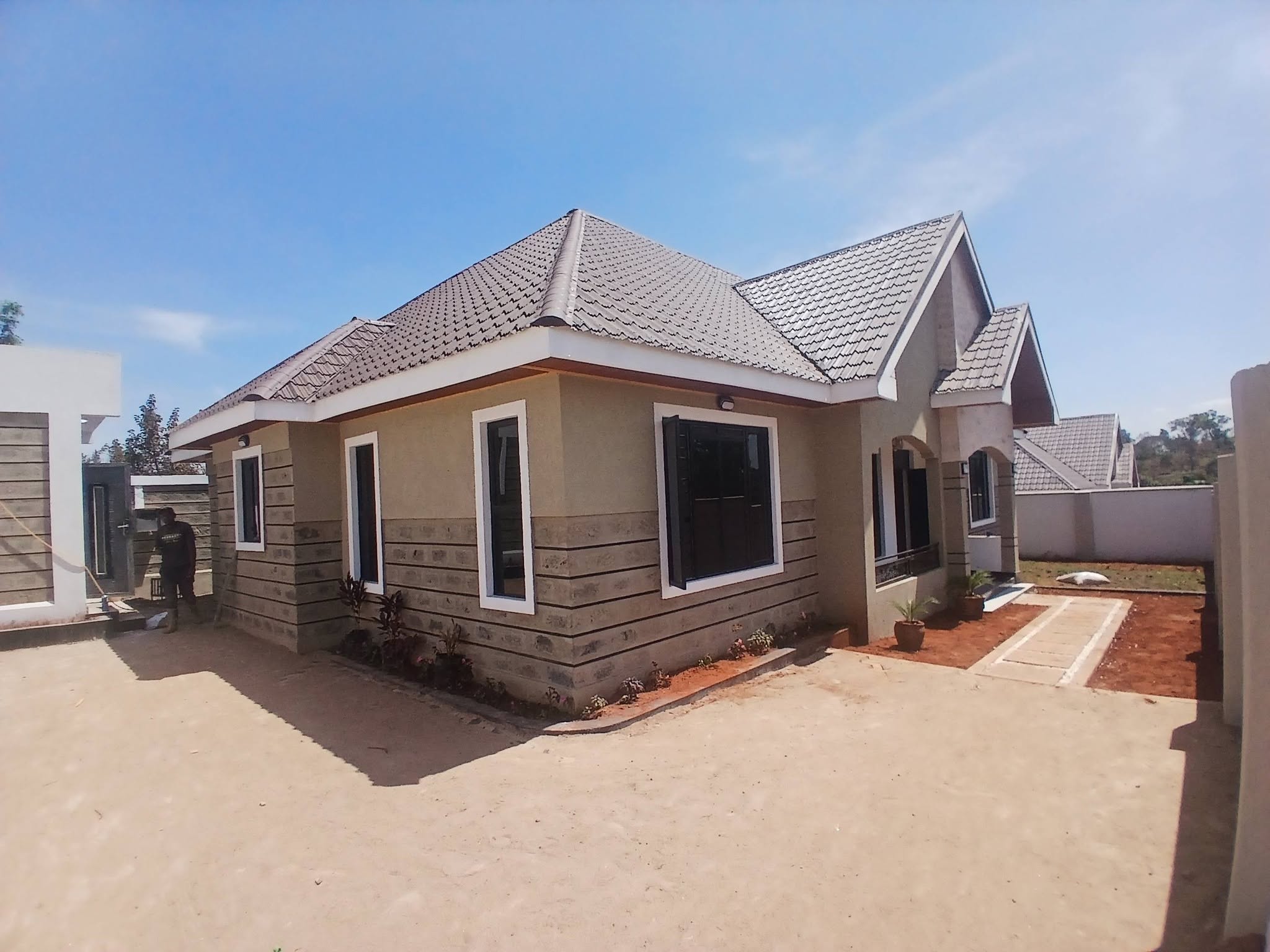3 bedroom bungalow plus sq for sale in ruiru mugutha