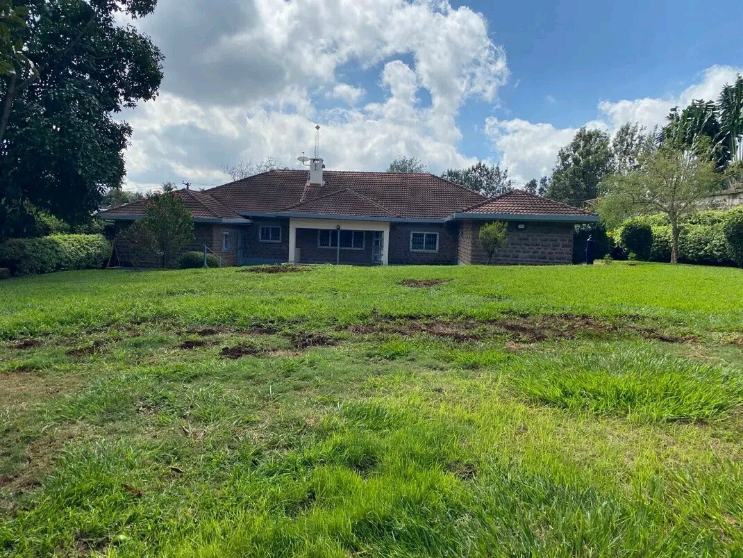 3-Bedroom Bungalow + Study For Rent in Runda