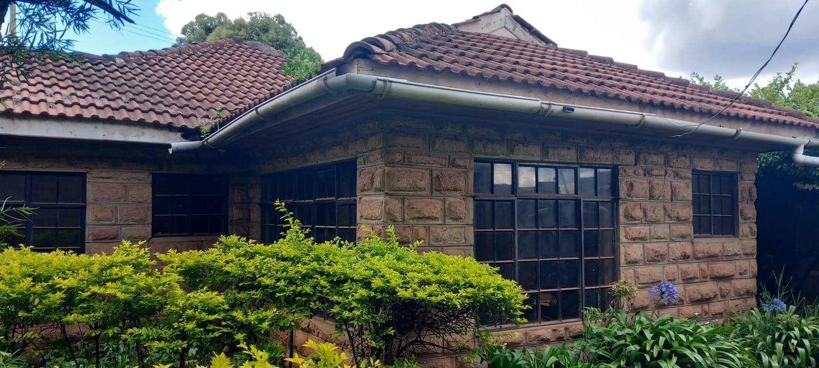 3 bedroom bungalow to let in Karen Image