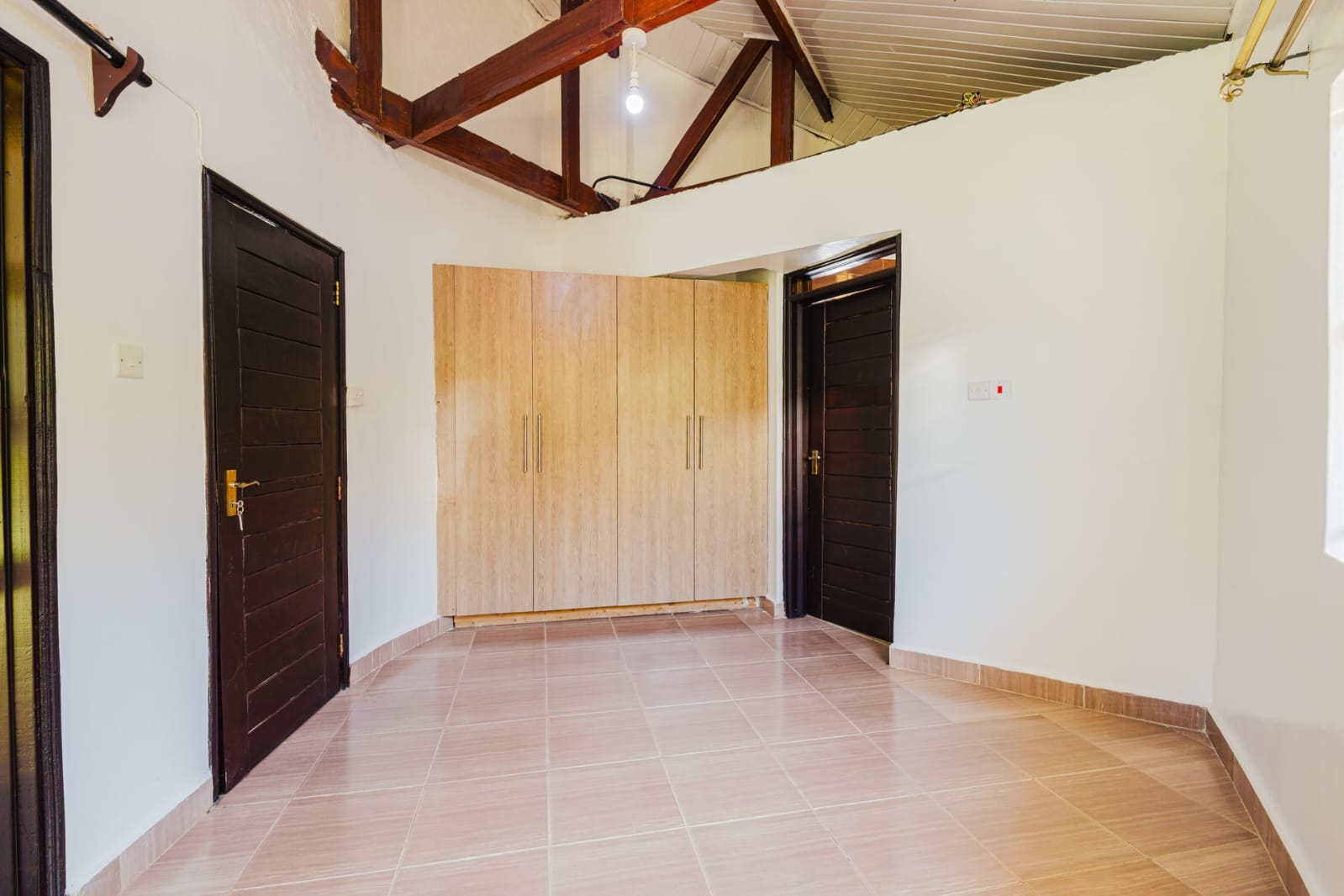 3 bedroom bungalow to let in Karen Image