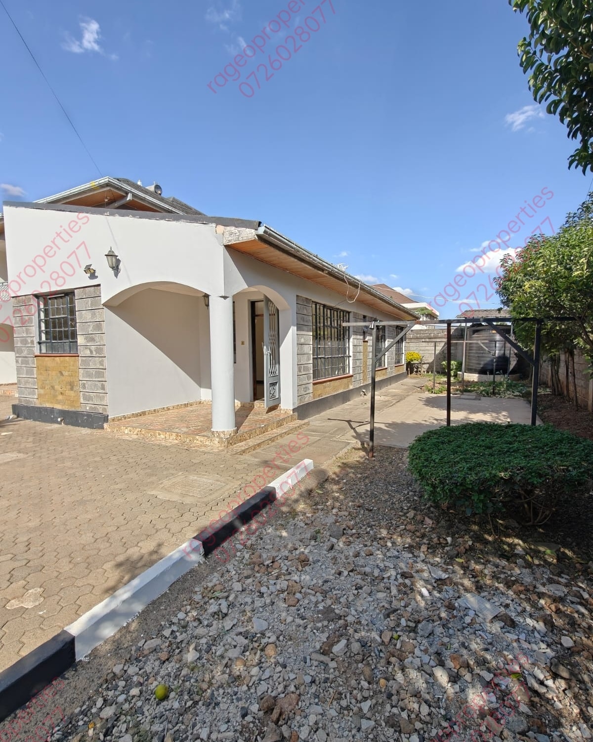 3 bedroom bungalow to let in Karen