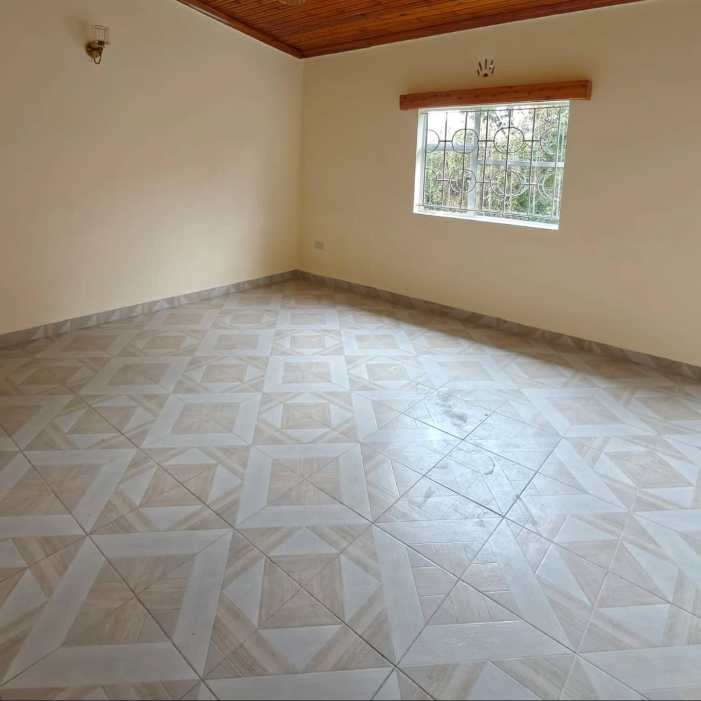 3 bedroom bungalow to let in Karen