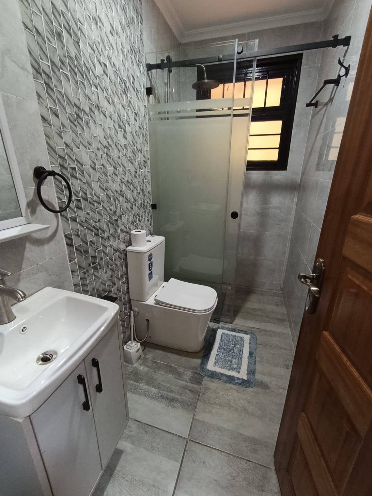 3 bedroom bungalow to let in karen Image
