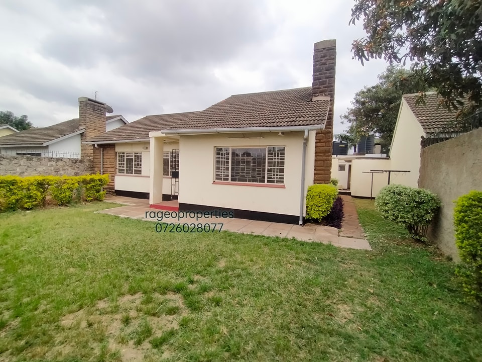 3 bedroom bungalow to let in Lang'ata.