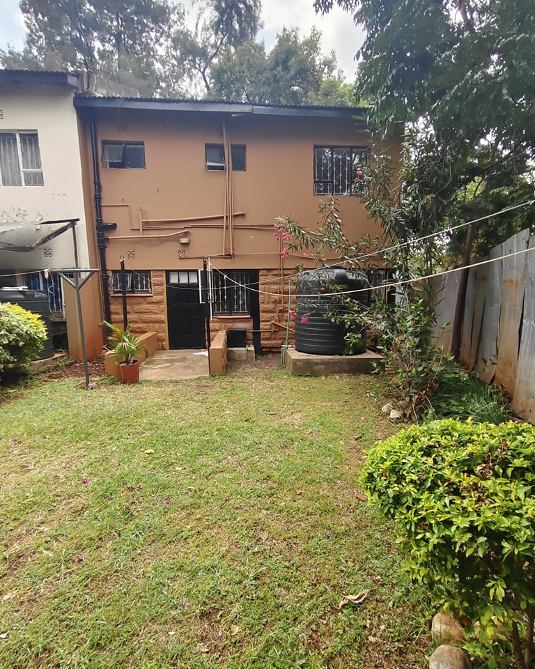 3 Bedroom Commercial  Bungalow To Let in Kileleshwa