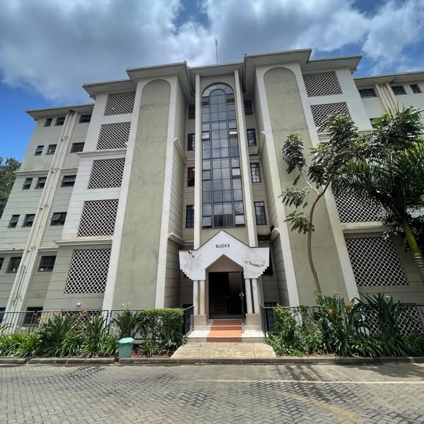 3 Bedroom + DSQ Apartment for Rent in Lavington