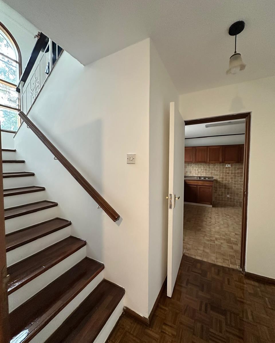 3-Bedroom + DSQ Maisonette for Sale in Kileleshwa Image
