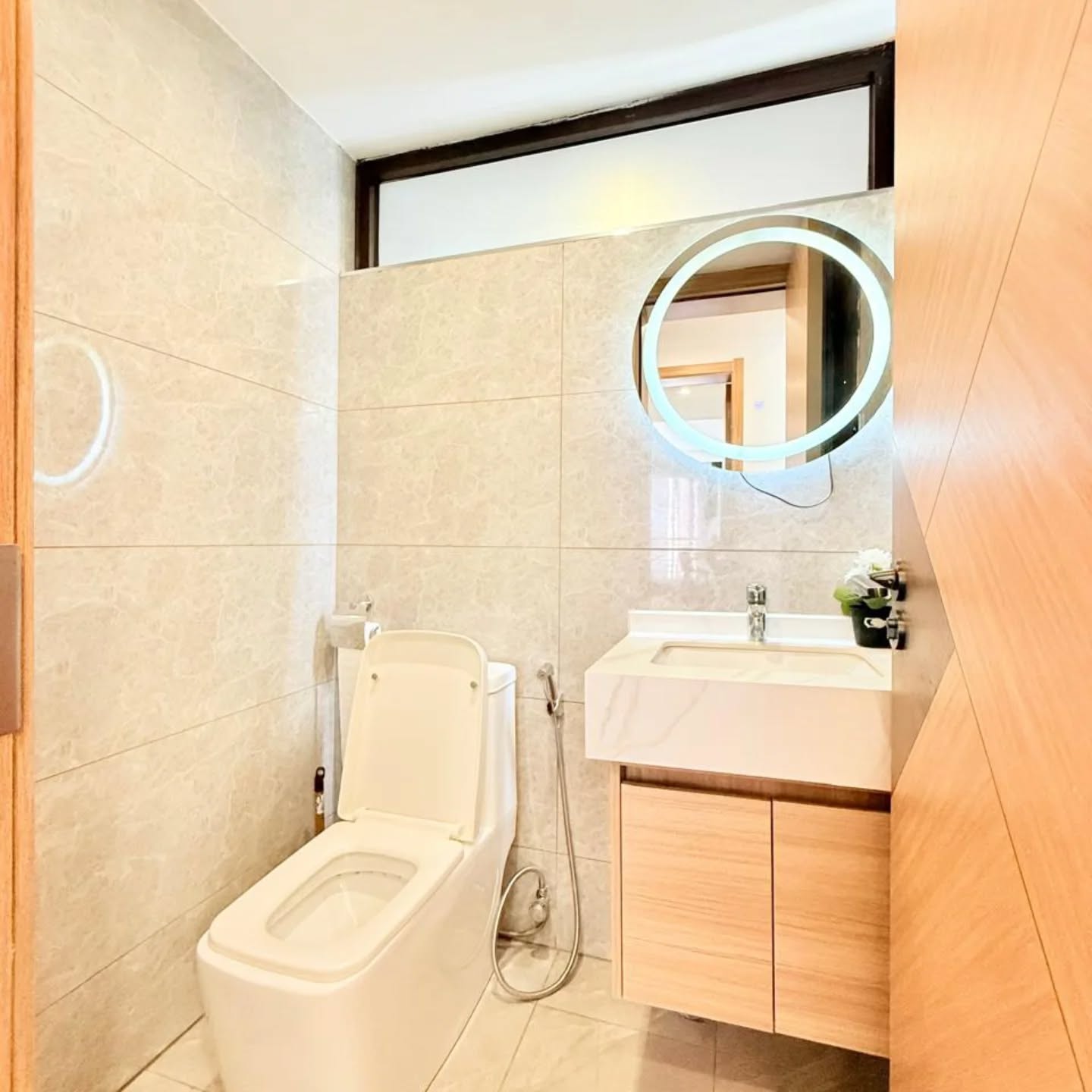 3 Bedroom Furnished Apartment for Rent in Riverside Image