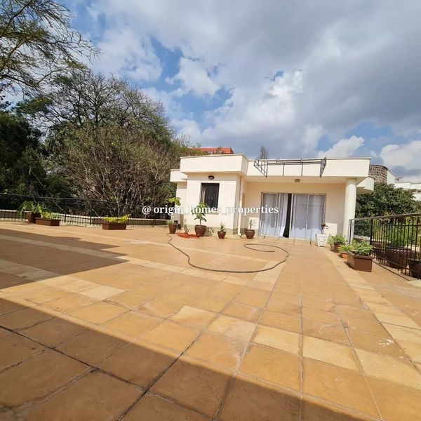 3 Bedroom Furnished Penthouse Apartment To Let in Lavington.